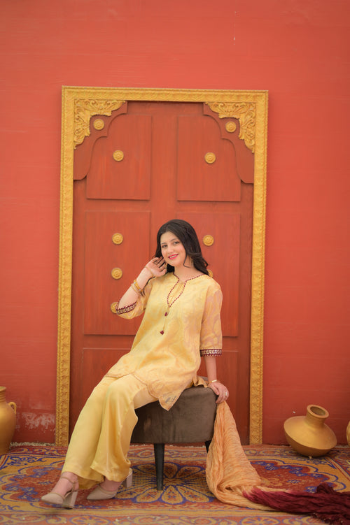 Sunehri 3 PC Suit